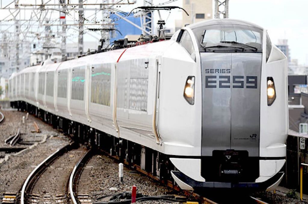 成田エクスプレスの車体