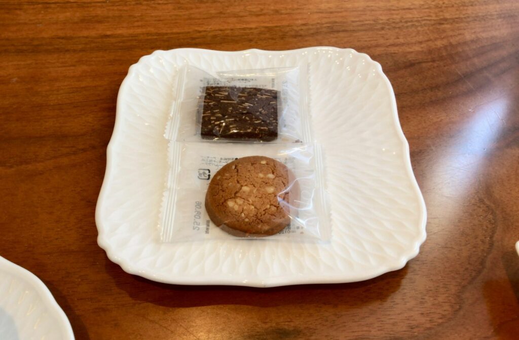 ビューゴールドラウンジで頂いたクッキー