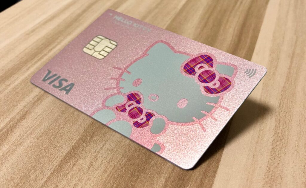 三井住友カード ゴールド(NL)ハローキティデザインの実物写真(表面)